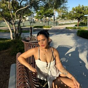 Meet your Posher, Bea